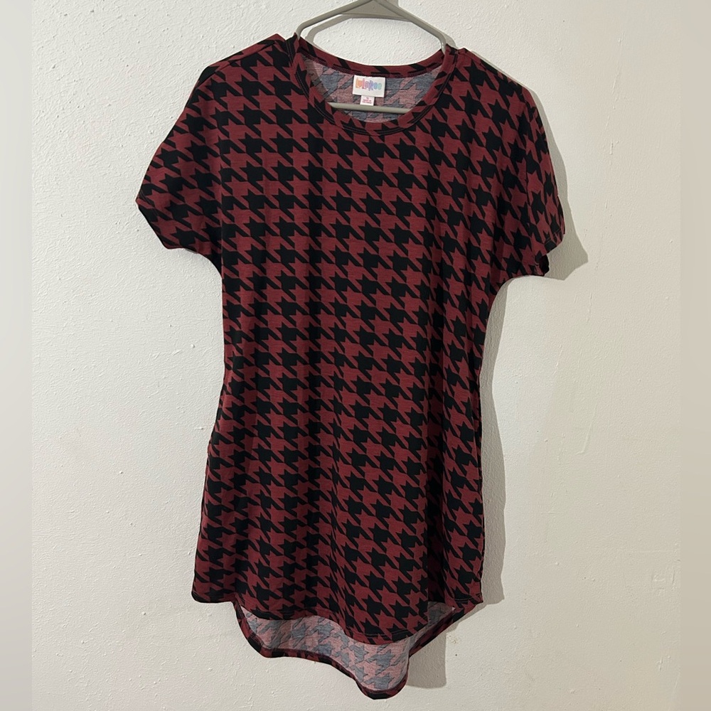 LuLaRoe Women’s Small Short Sleeve Shirt
